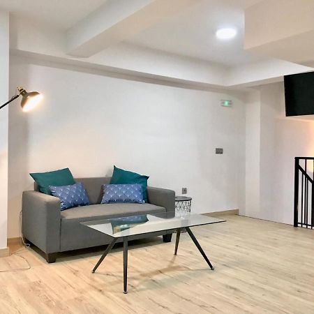 Modern & Spacious Apartment In Plaza De La Merced Málaga Kültér fotó