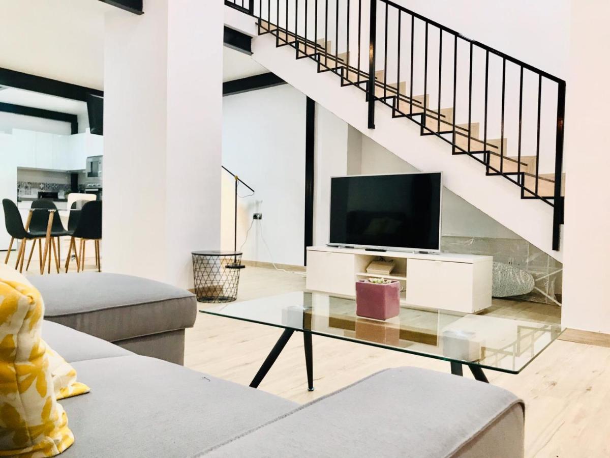 Modern & Spacious Apartment In Plaza De La Merced Málaga Kültér fotó