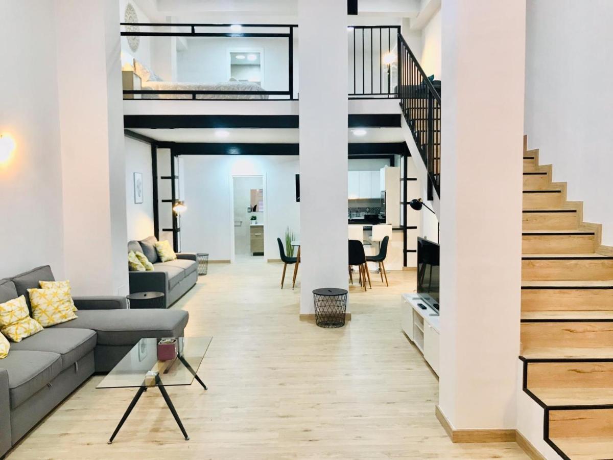 Modern & Spacious Apartment In Plaza De La Merced Málaga Kültér fotó